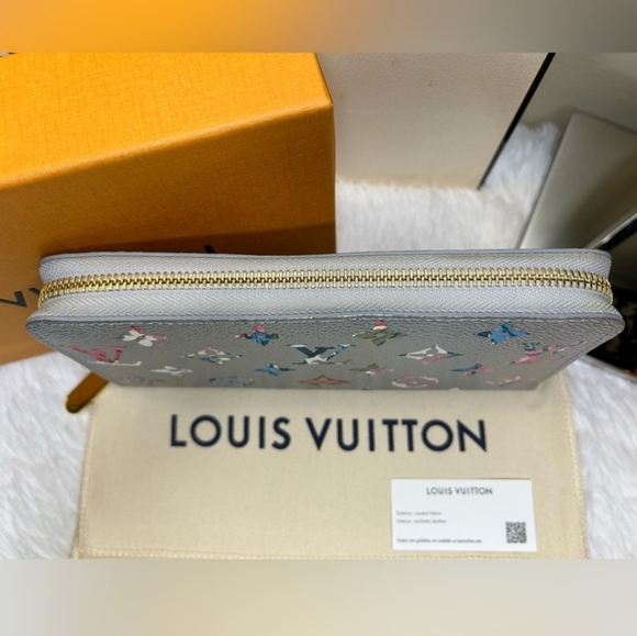Louis Vuitton•Garden Monogram Zippy Wallet - RARE 🦄 - Picture 6 of 6